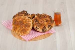 Sarı Mavi Haşhaşlı Çörek